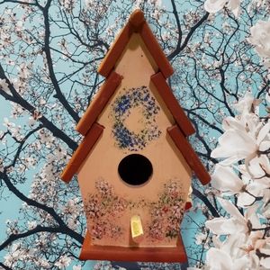 Vtg Wooden Painted Birdhouse Very Clean! Unused !